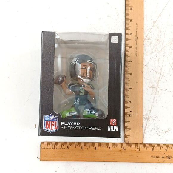 FOCO NFL Russell Wilson Seattle Seahawks Showstomperz Player Bobblehead Figure - Picture 8 of 8